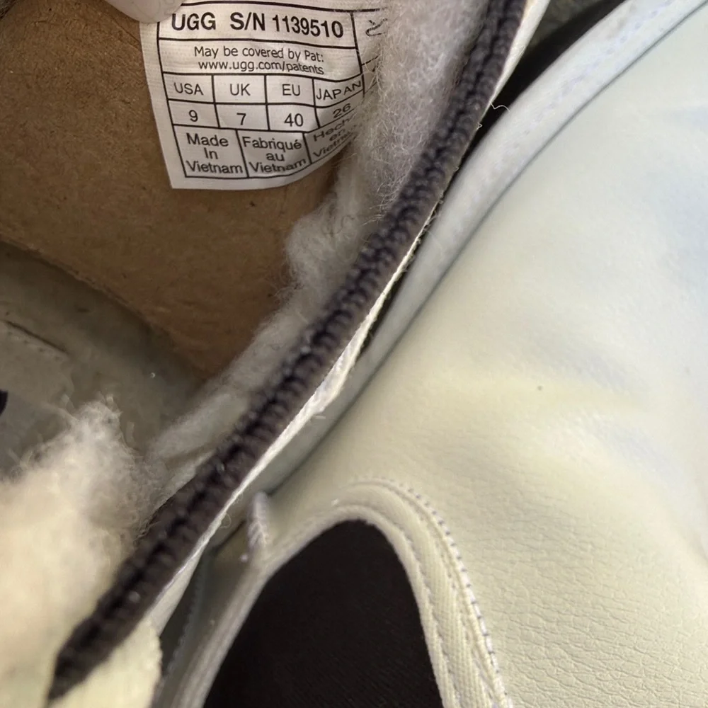 UGG NEUMEL PLATFORM WHITE CHELSEA BOOT - 9 - NIB ! 🥶❄️ - Picture 11 of 14